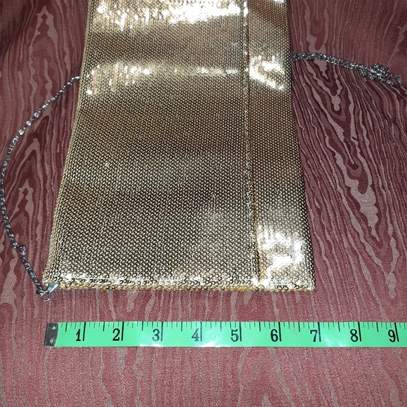 FOREVER 21 GOLD SEQUINS CROSSBODY RECTANGLE PURSE - Picture 10 of 10